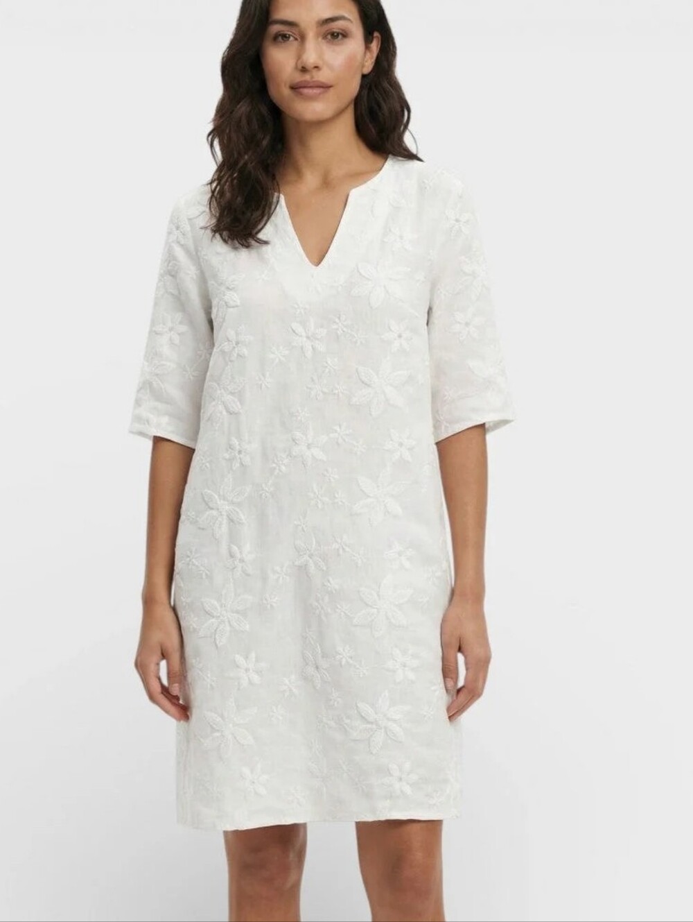 NWT White Dress ZARA kaftan,  Sequins,  Chic and Stylish Outfit S